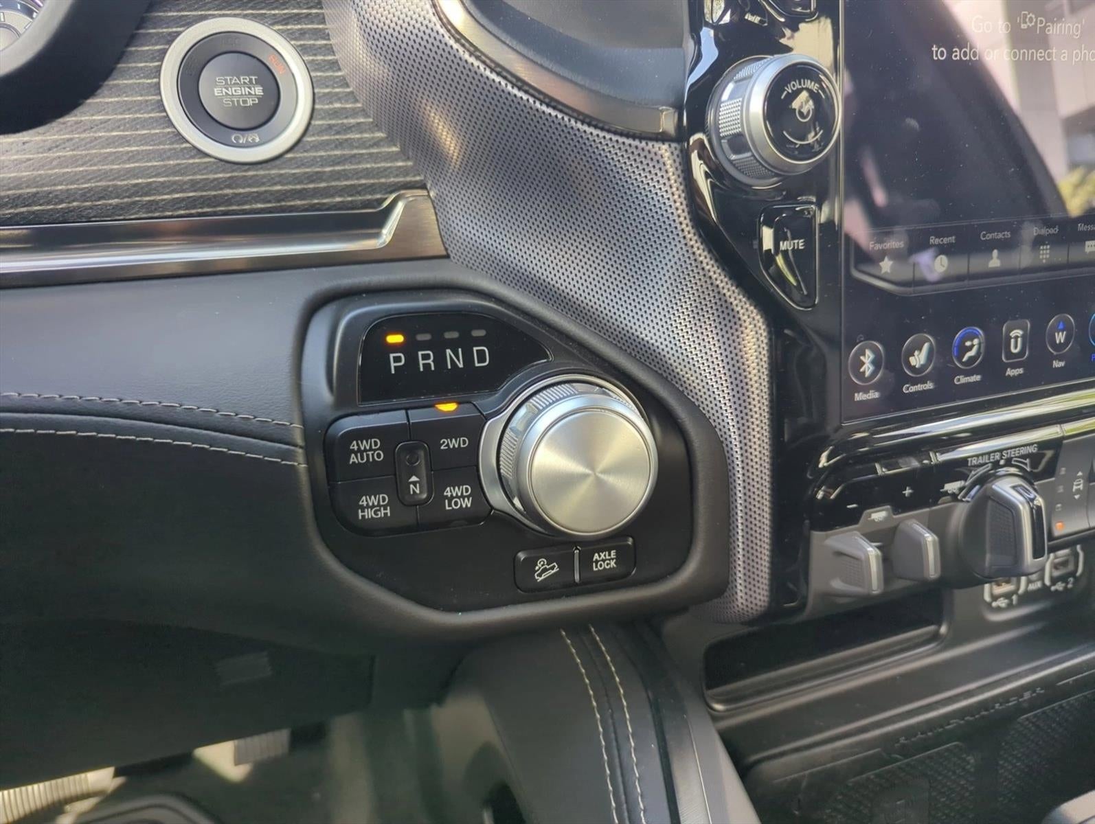 2021 RAM 1500 Limited 4x4 Crew Cab 5'7" Box