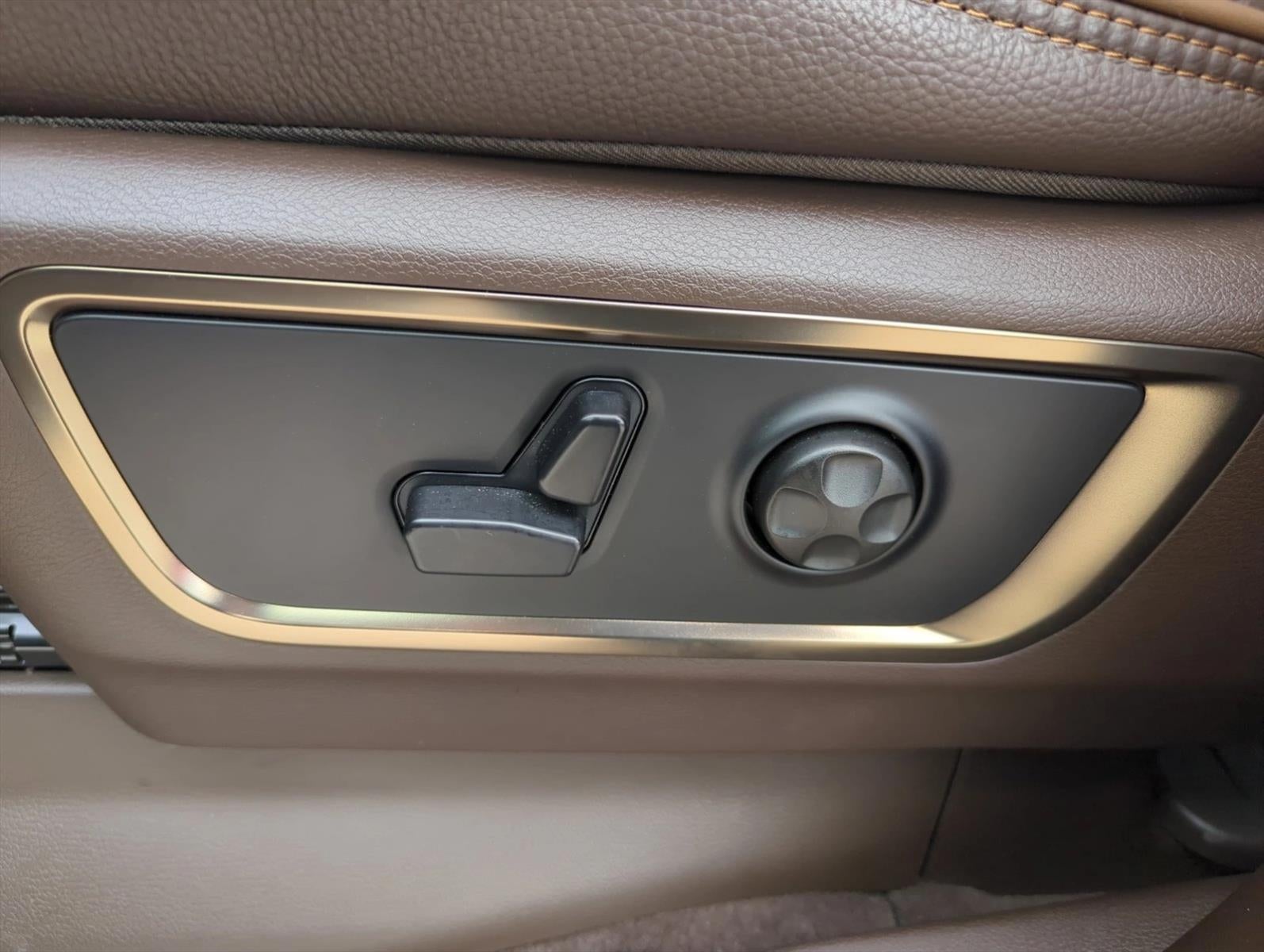 2025 RAM 1500 Longhorn 4x4 Crew Cab 5'7" Box
