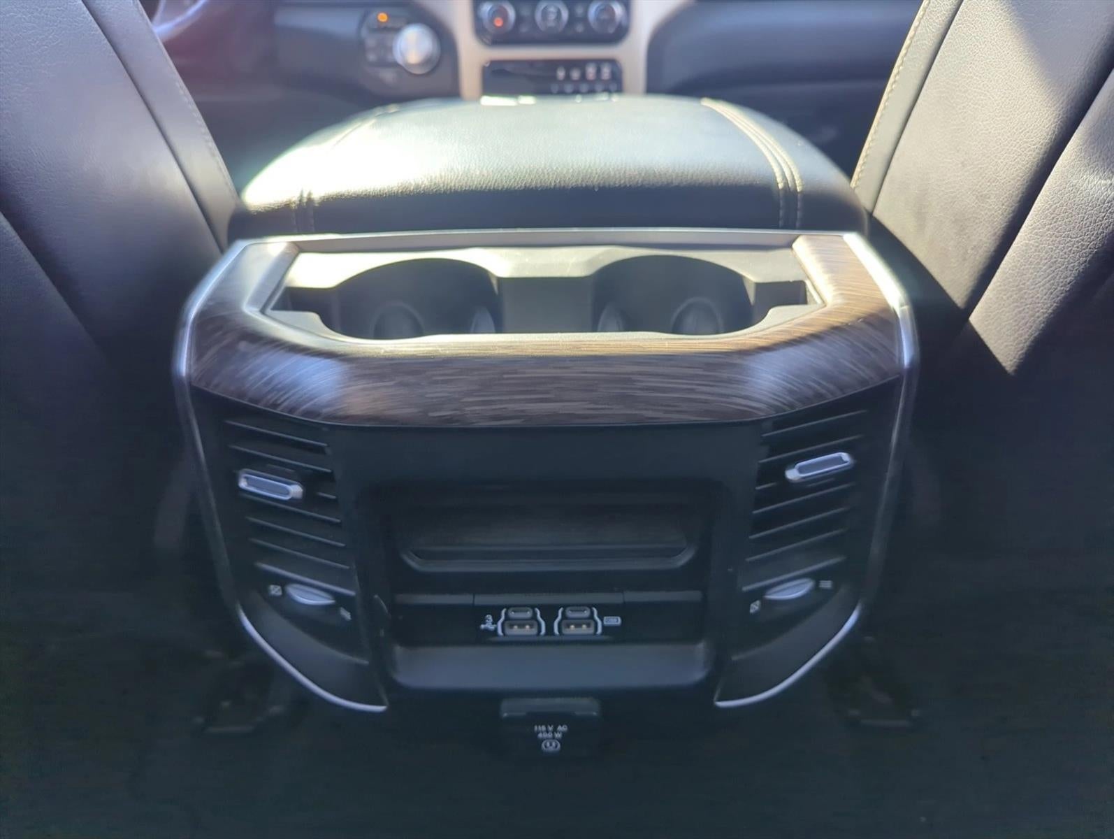 2019 RAM 1500 Laramie 4x4 Crew Cab 5'7" Box