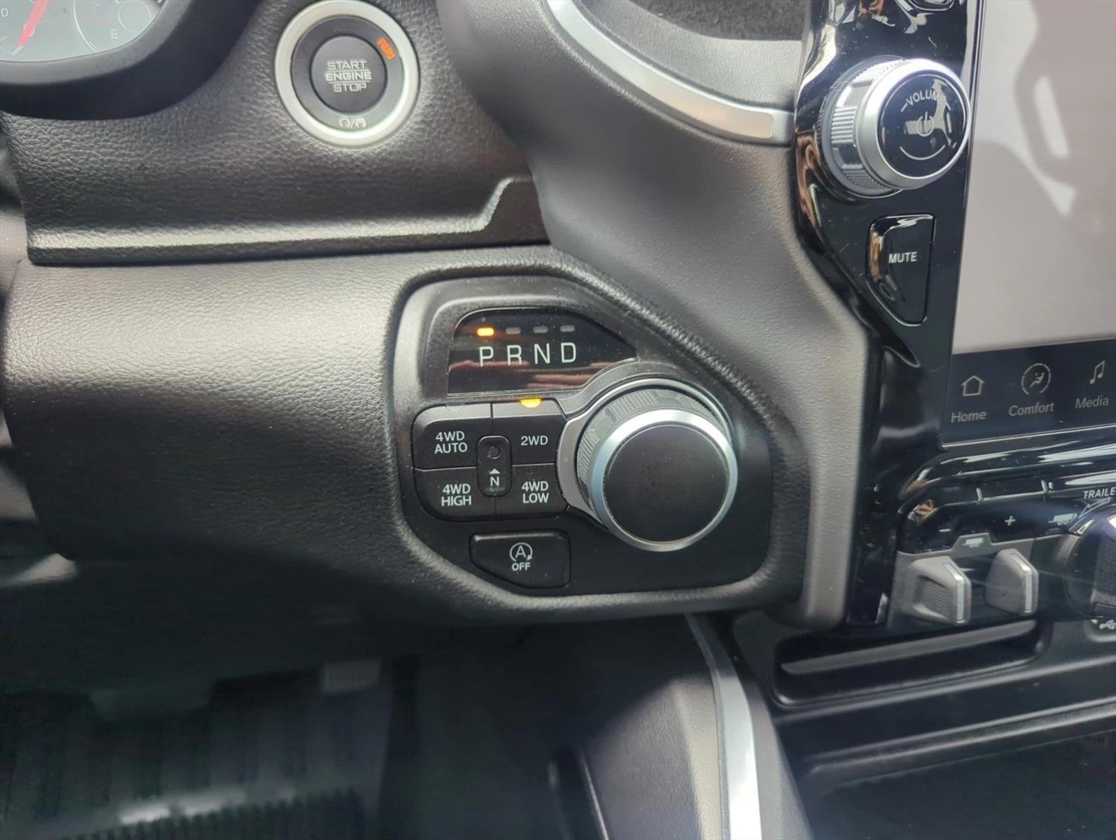 2023 RAM 1500 Big Horn 4x4 Crew Cab 6'4" Box