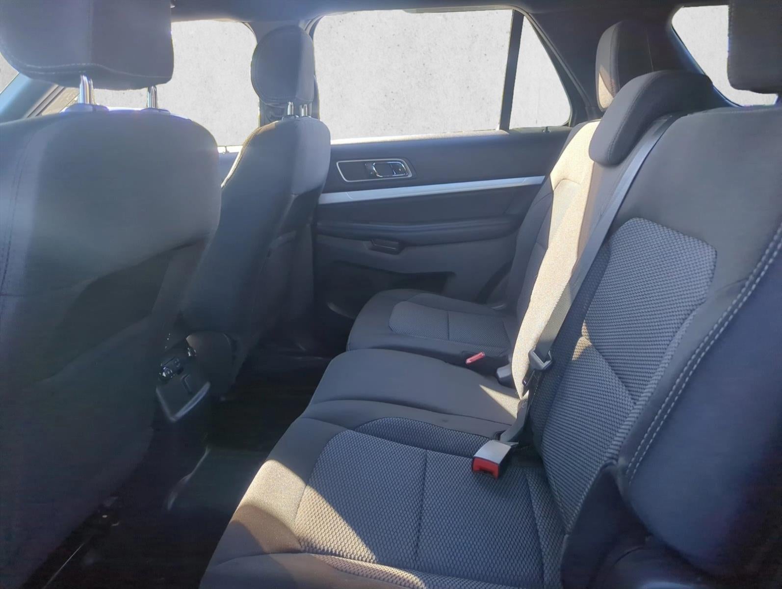 2017 Ford Explorer XLT FWD