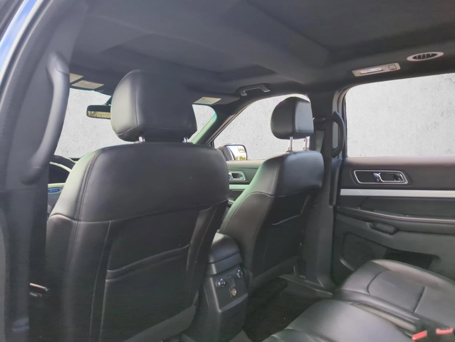 2016 Ford Explorer 4WD 4dr XLT