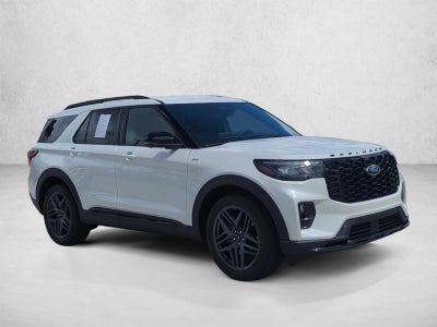 2025 Ford Explorer ST-Line RWD