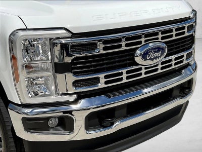 2026 Ford Super Duty F-350 DRW XLT 4WD Crew Cab 8' Box
