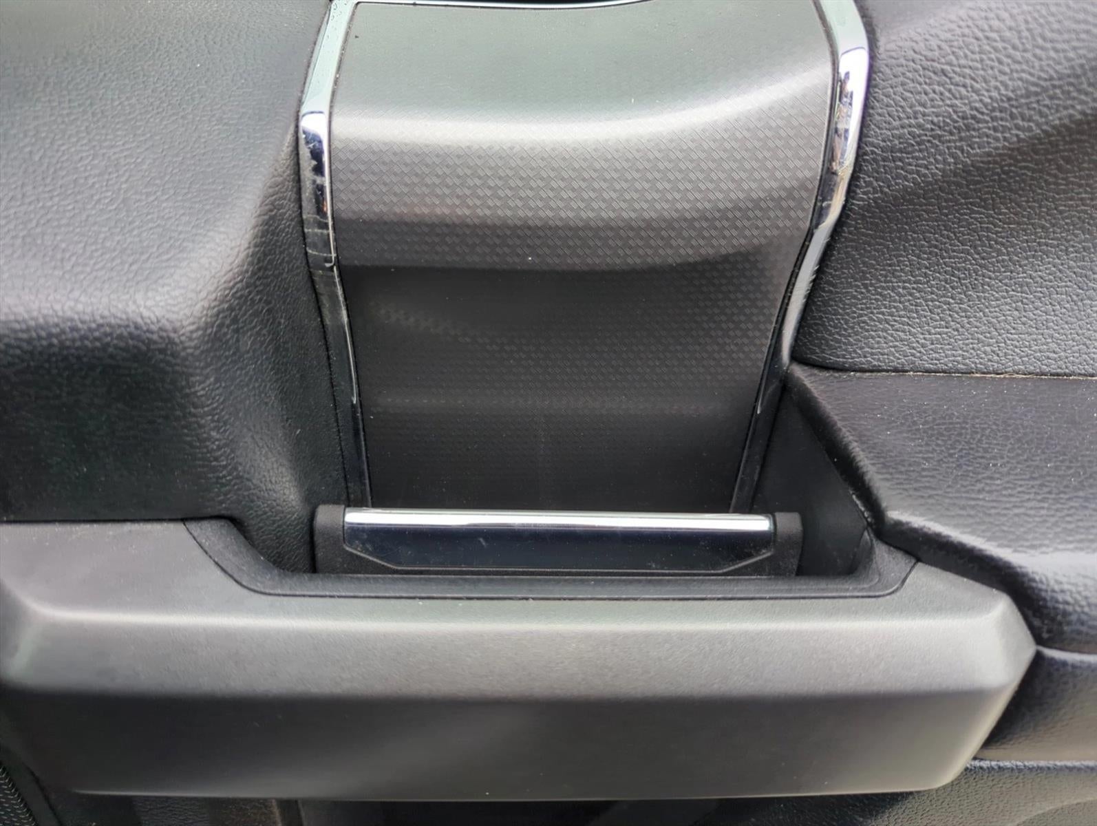 2016 Ford F-150 2WD SuperCrew 5-1/2 Ft Box XLT