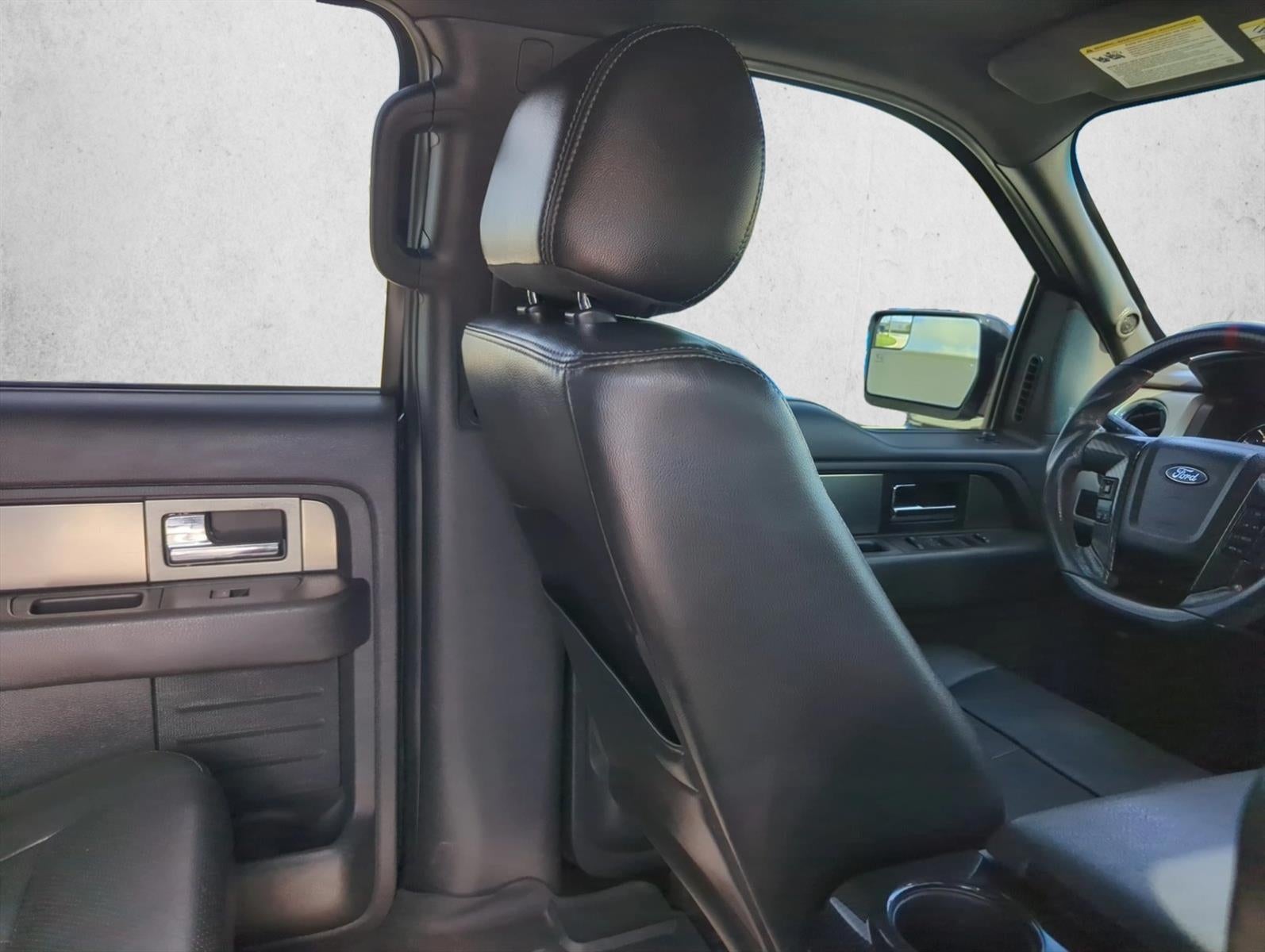 2014 Ford F-150 2WD SuperCrew 5-1/2 Ft Box FX2