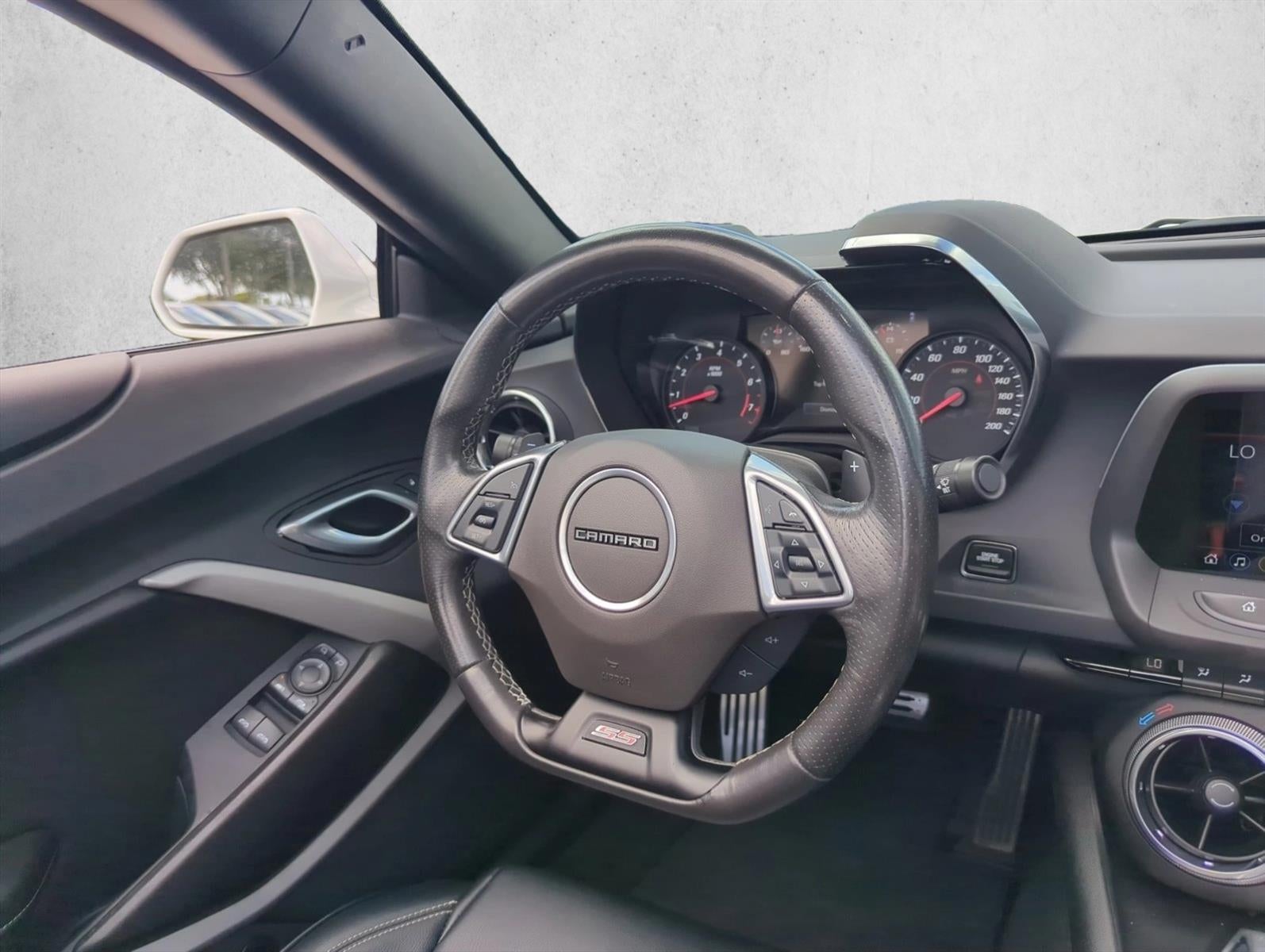 2022 Chevrolet Camaro 2dr Convertible 1SS