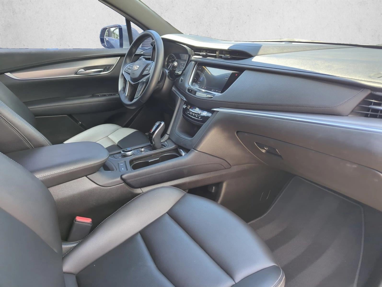 2025 Cadillac XT5 FWD 4dr Luxury