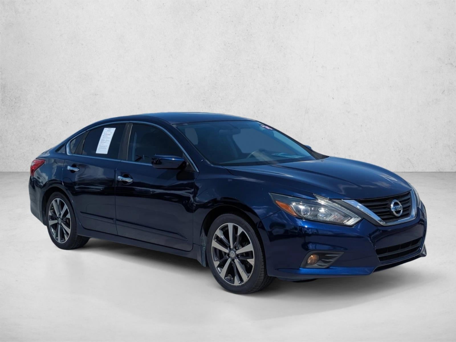 2016 Nissan Altima 4dr Sdn I4 2.5 SR