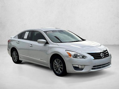 2015 Nissan Altima 4dr Sdn I4 2.5 S