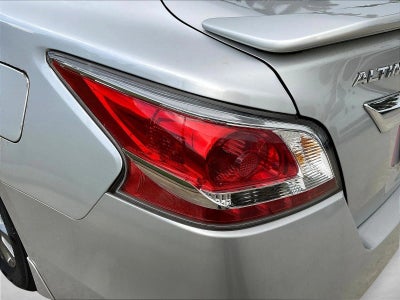 2015 Nissan Altima 4dr Sdn I4 2.5 S