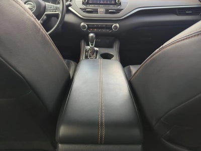 2022 Nissan Altima 2.5 SR Sedan