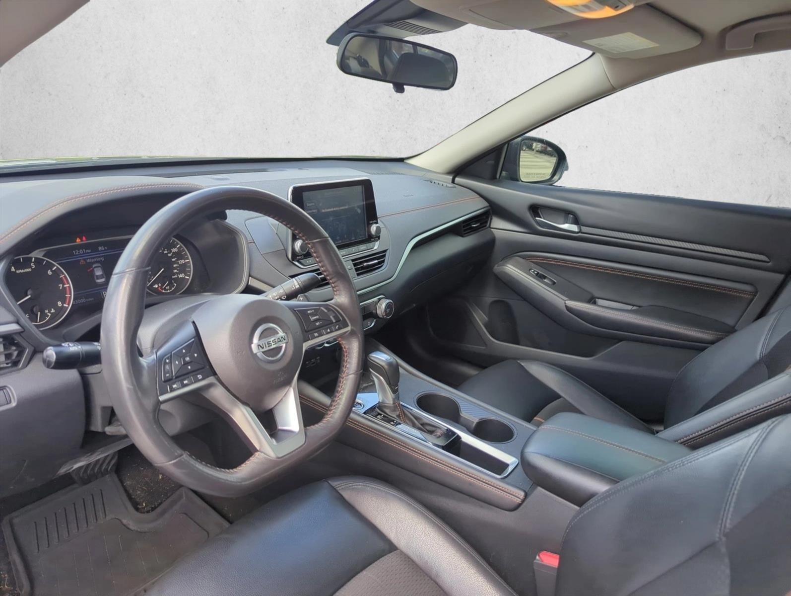 2022 Nissan Altima 2.5 SR Sedan