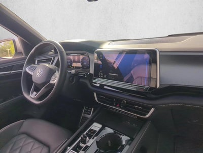 2025 Volkswagen Atlas Cross Sport 2.0T SEL Premium R-Line 4MOTION