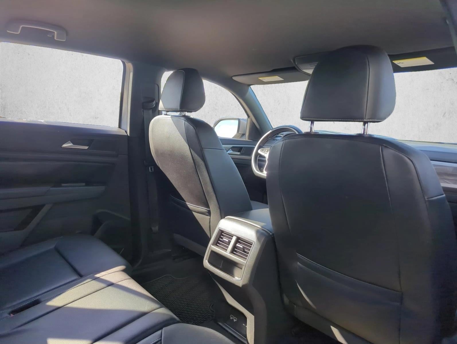 2020 Volkswagen Atlas Cross Sport 3.6L V6 SE w/Technology R-Line FWD