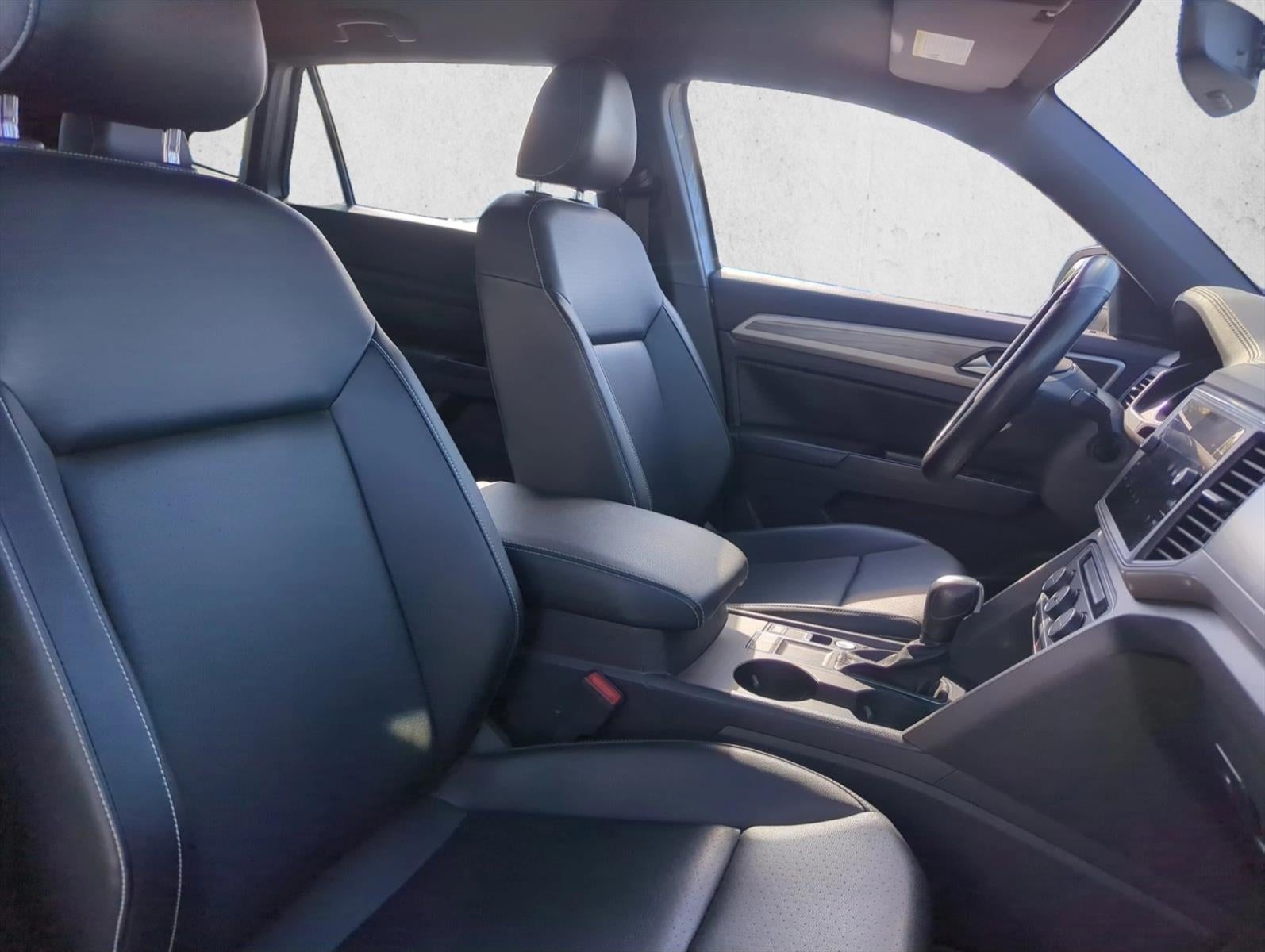 2020 Volkswagen Atlas Cross Sport 3.6L V6 SE w/Technology R-Line FWD