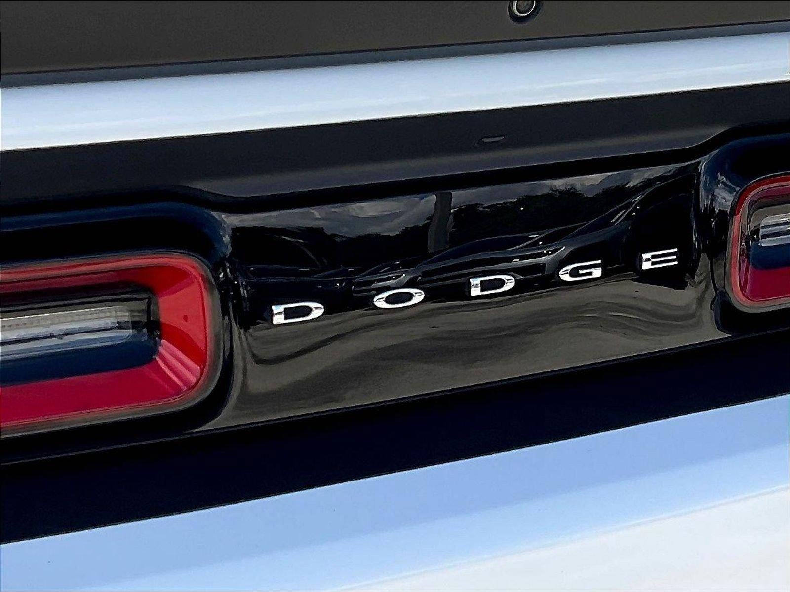 2023 Dodge Challenger SXT RWD
