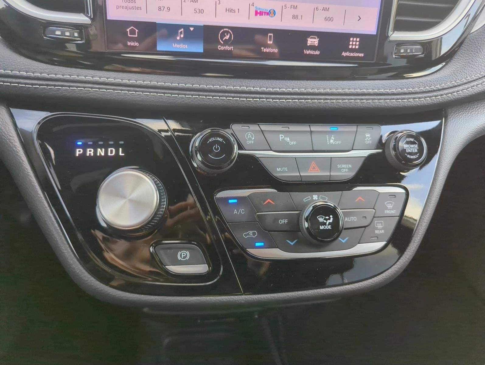 2024 Chrysler Pacifica Touring L FWD