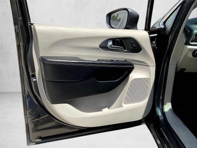 2020 Chrysler Pacifica Touring L FWD
