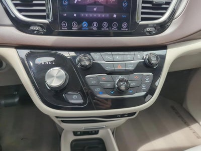 2018 Chrysler Pacifica Touring L FWD