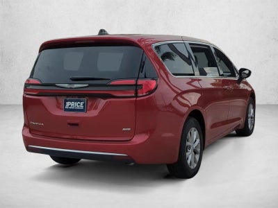 2025 Chrysler Pacifica Select AWD