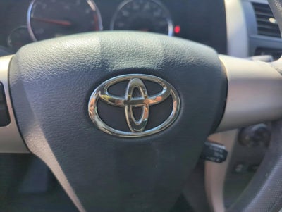 2013 Toyota Corolla 4dr Sdn Auto S (Natl)
