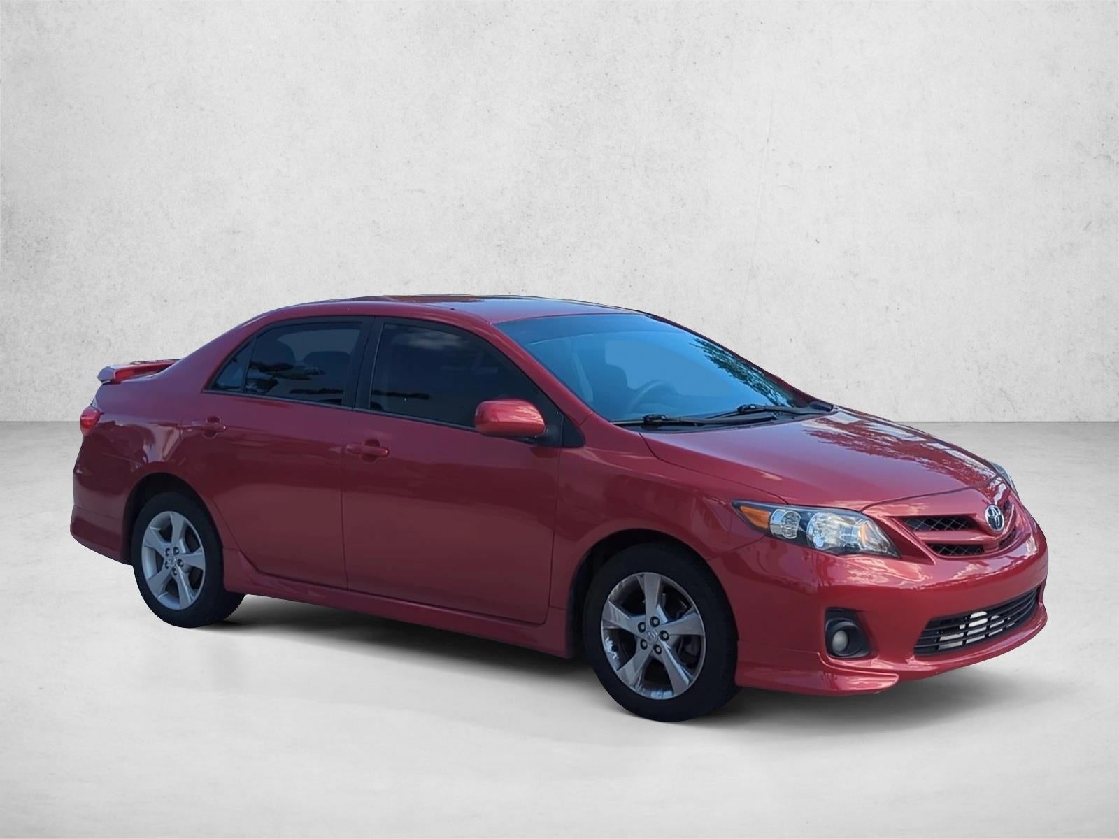2013 Toyota Corolla 4dr Sdn Auto S (Natl)