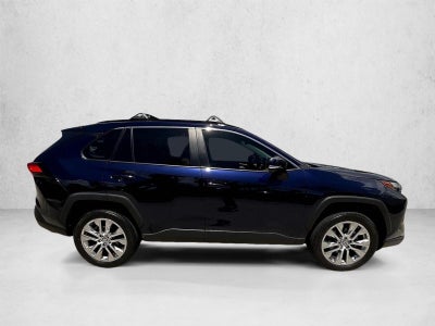 2025 Toyota RAV4 XLE Premium AWD (Natl)