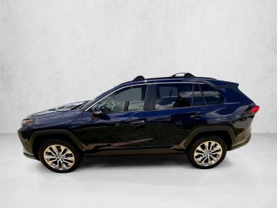 2025 Toyota RAV4 XLE Premium AWD (Natl)