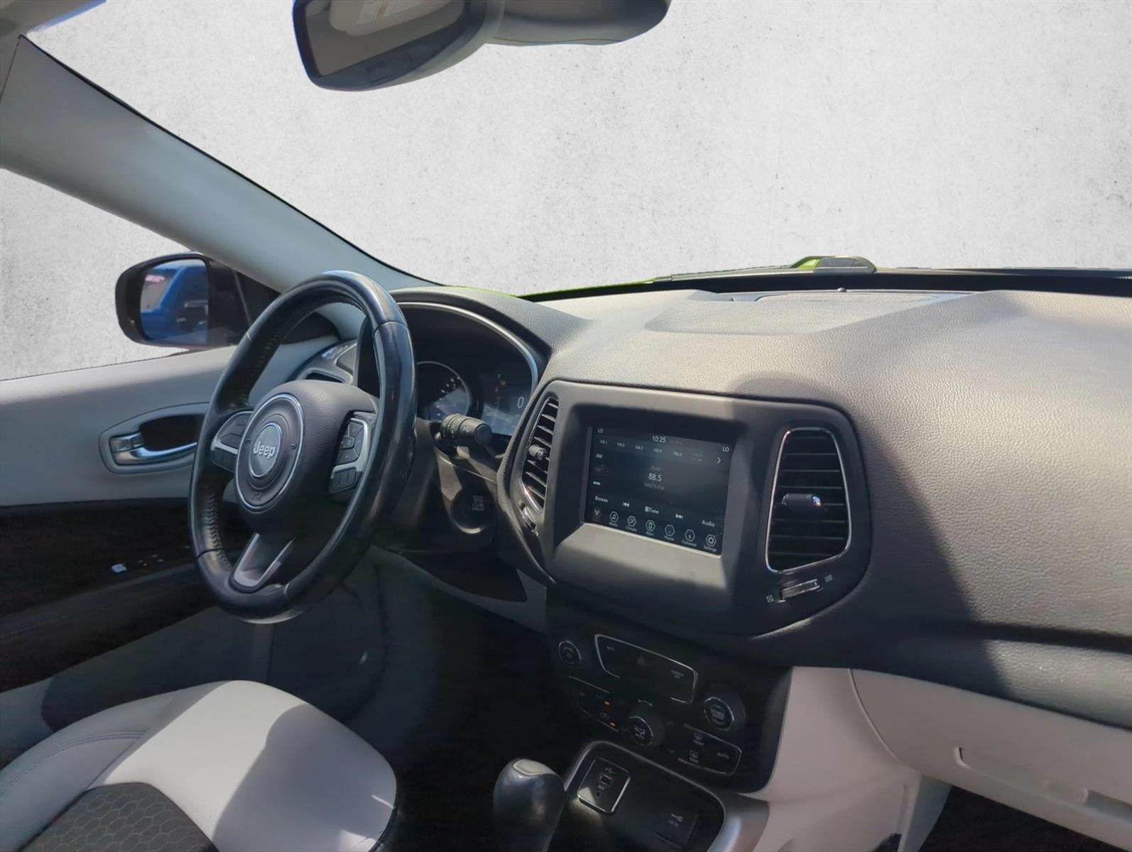 2019 Jeep Compass Latitude FWD