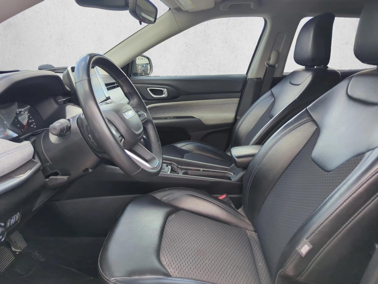 2022 Jeep Compass Latitude FWD