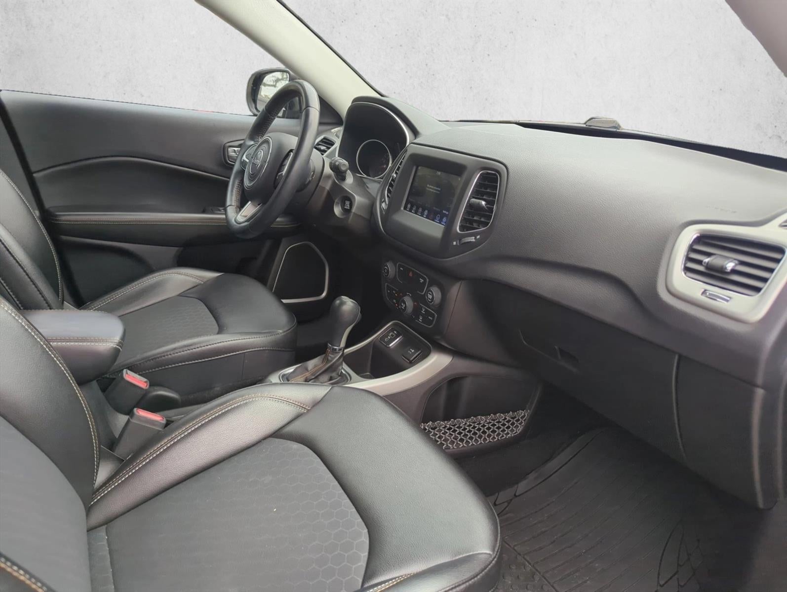 2019 Jeep Compass Latitude FWD