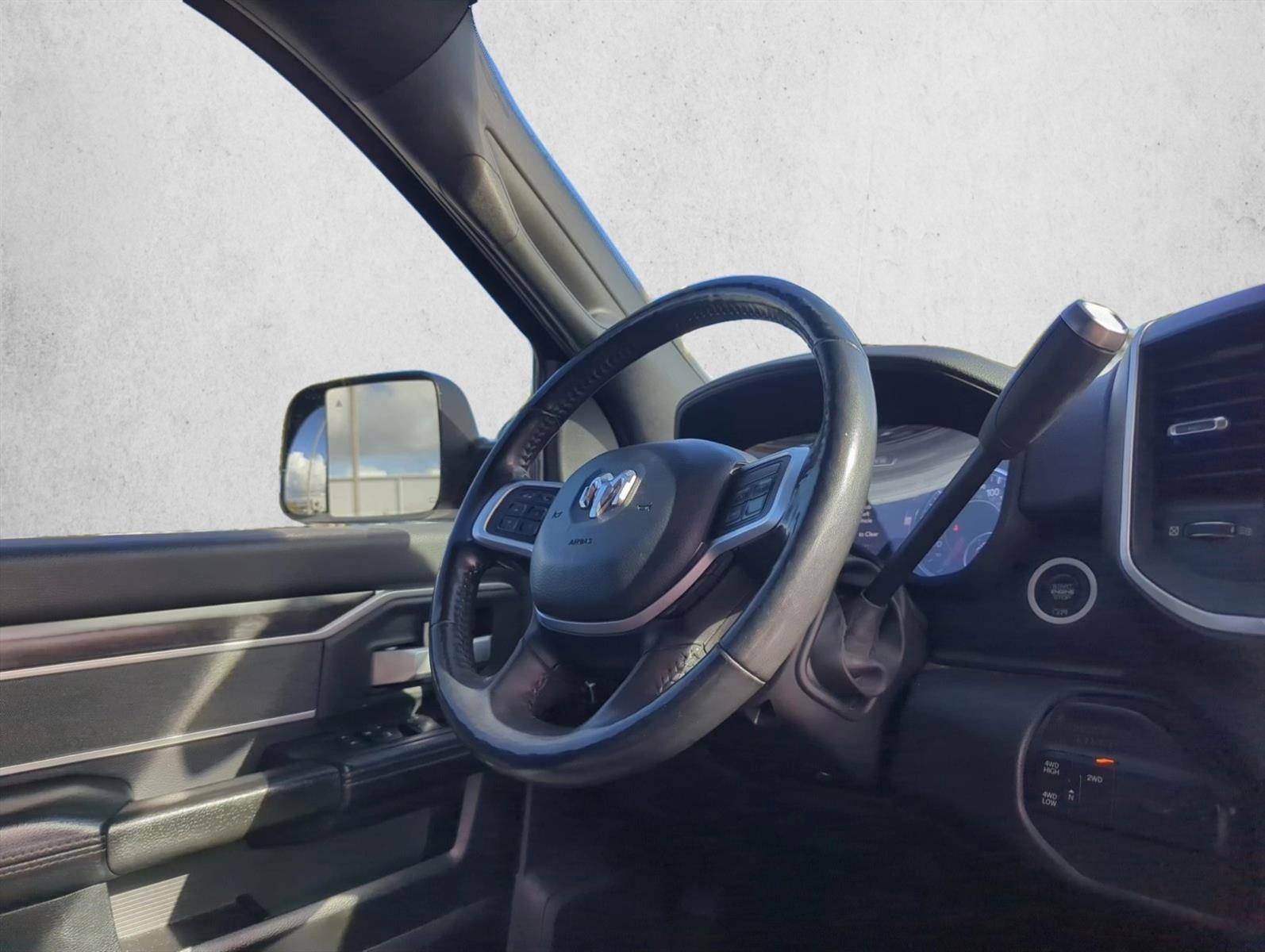 2020 RAM 3500 Big Horn 4x4 Crew Cab 8' Box