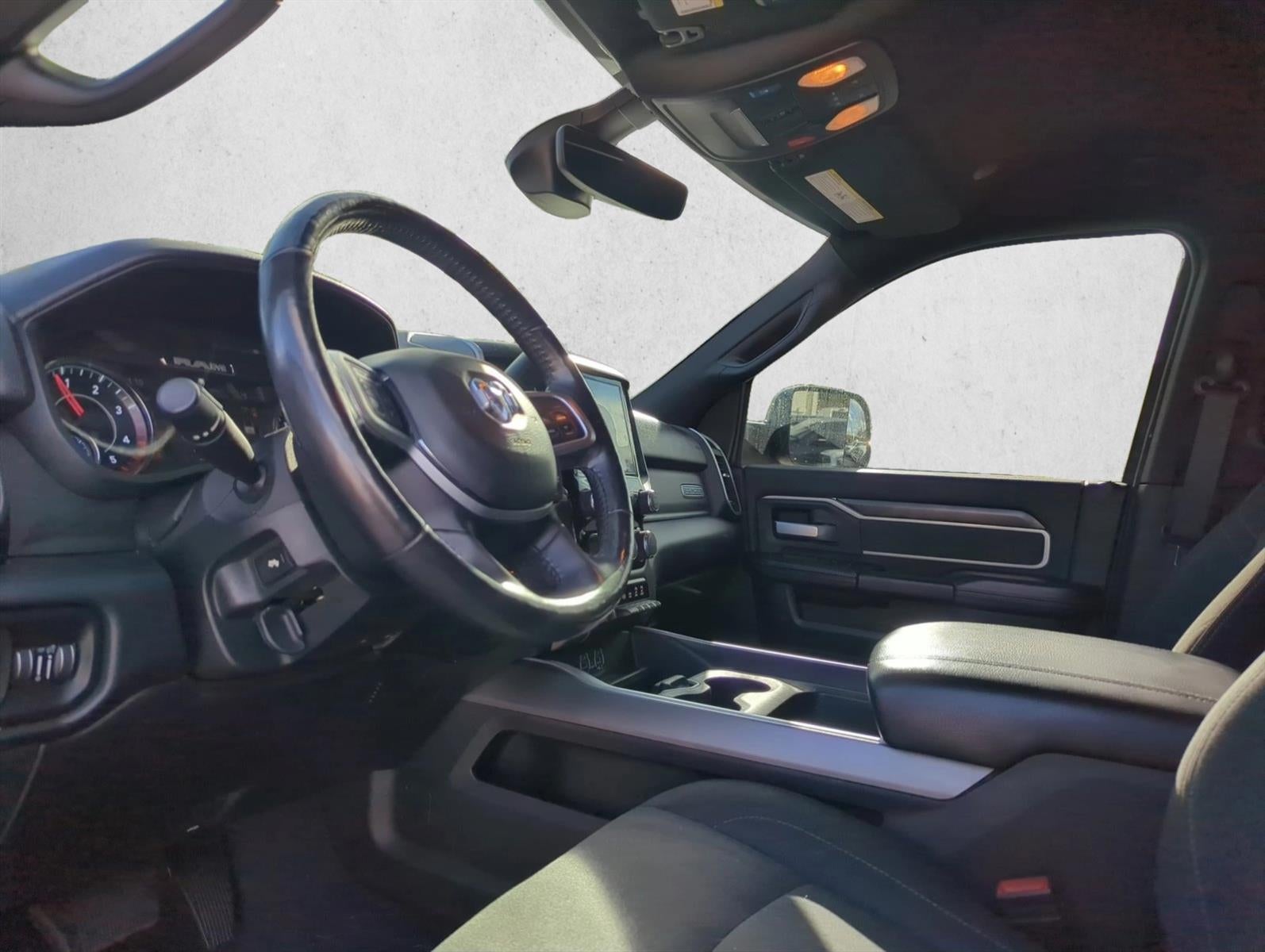 2020 RAM 3500 Big Horn 4x4 Crew Cab 8' Box