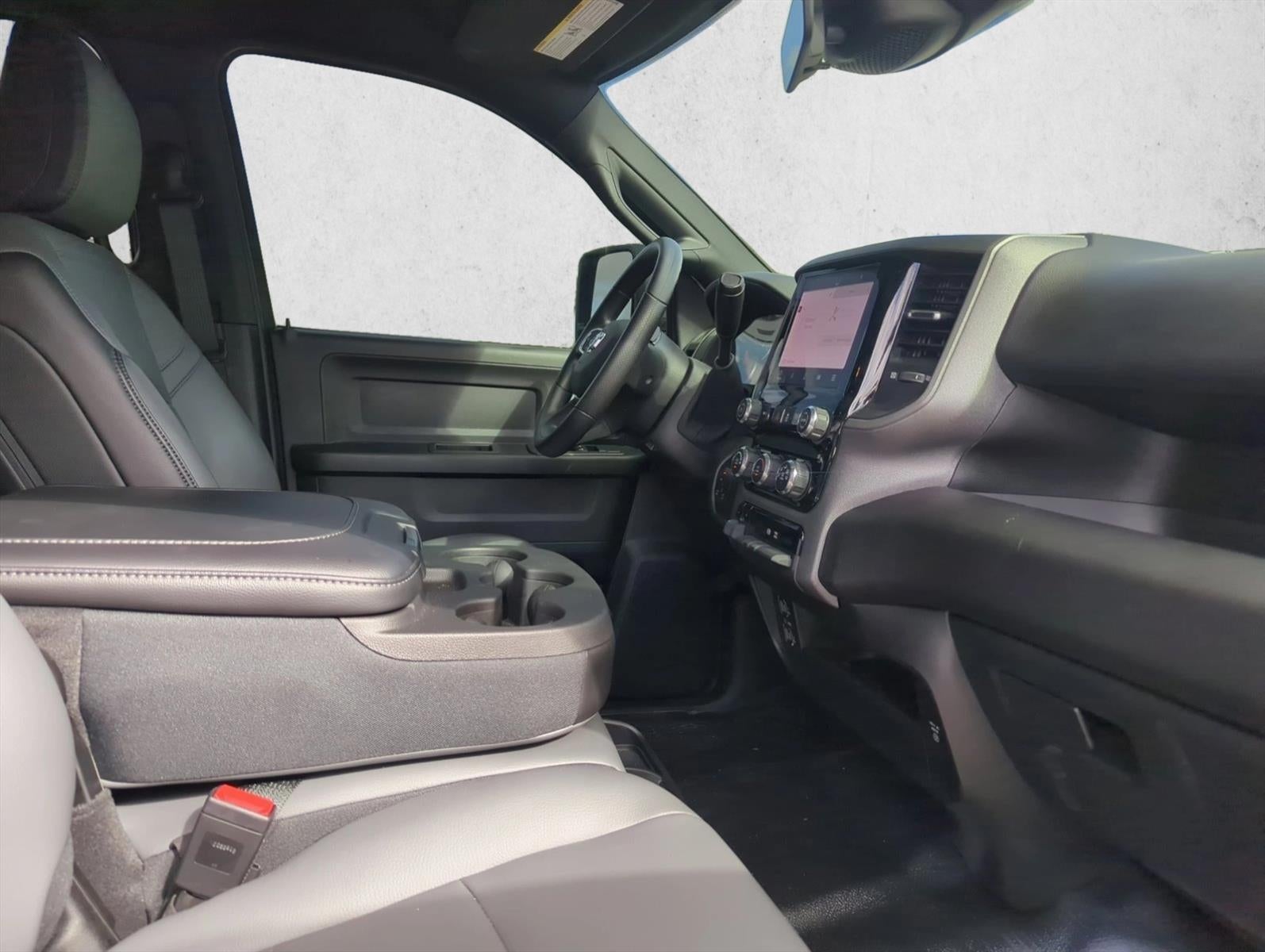 2025 RAM 2500 Tradesman 4x4 Crew Cab 8' Box