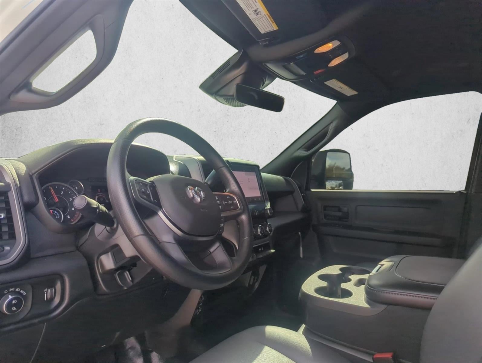 2025 RAM 2500 Tradesman 4x4 Crew Cab 8' Box