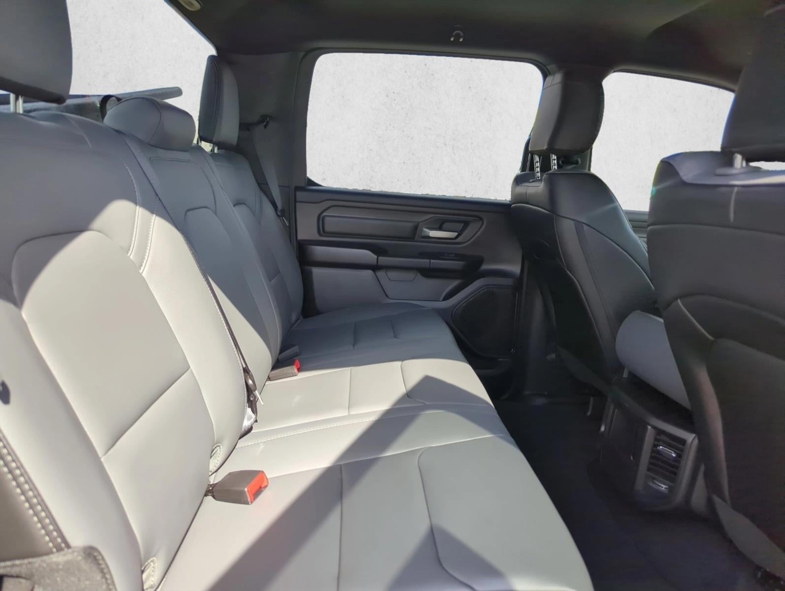 2026 RAM 1500 Tradesman 4x2 Crew Cab 5'7" Box