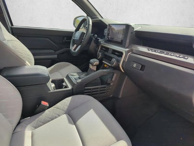 2024 Toyota Tacoma 2WD 2WD SR5 Double Cab 5' Bed AT (Natl)