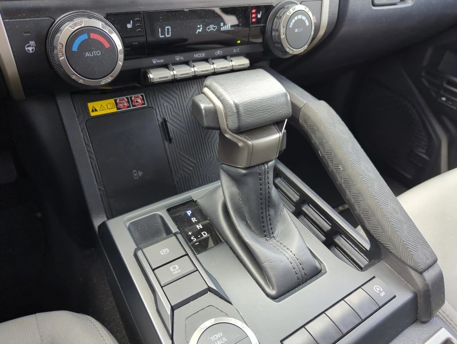 2024 Toyota Tacoma 2WD 2WD SR5 Double Cab 5' Bed AT (Natl)