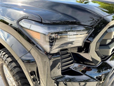 2026 Toyota Tacoma 2WD 2WD SR5 Double Cab 5' Bed AT (SE)