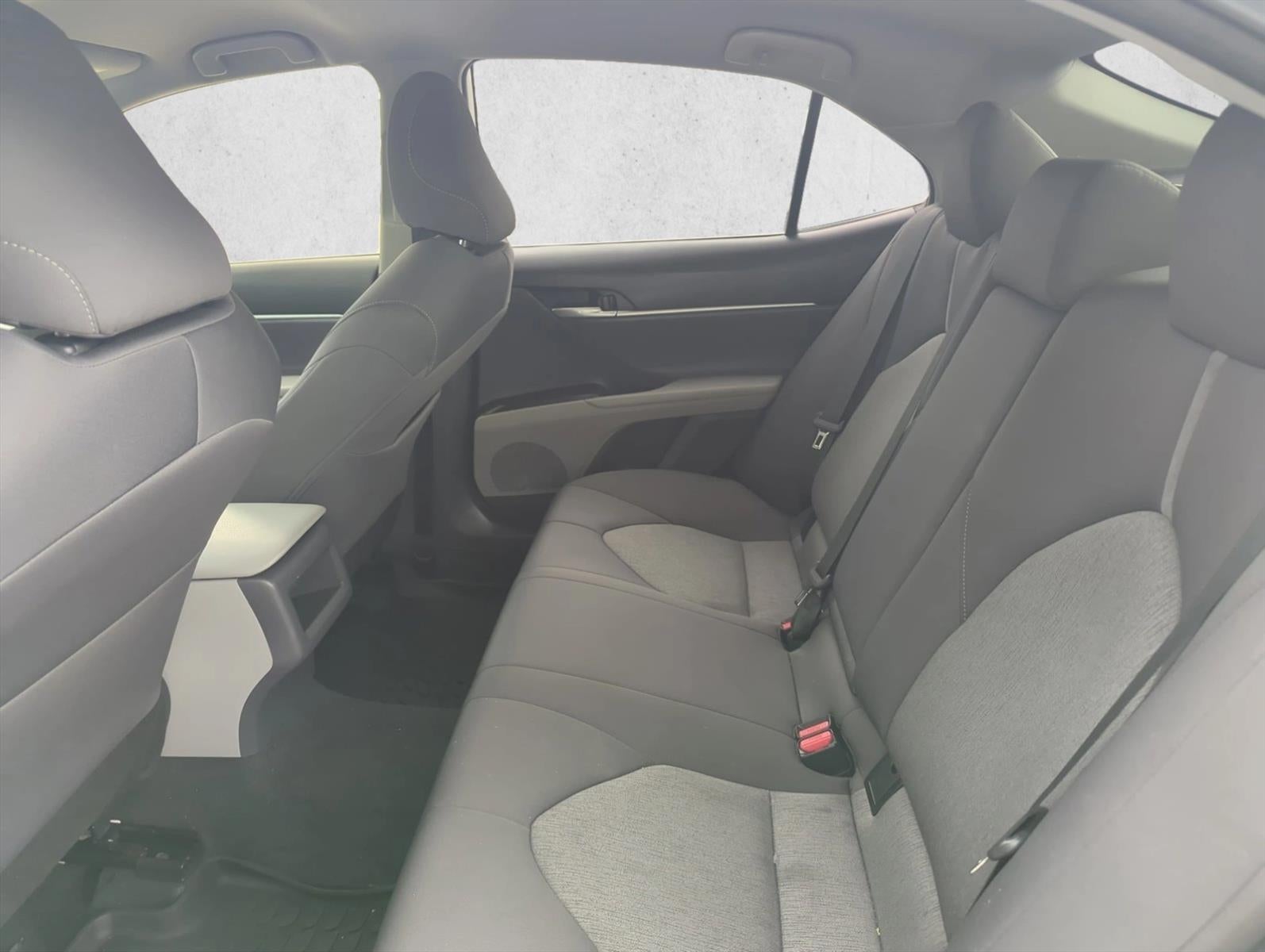 2023 Toyota Camry LE Auto (SE)