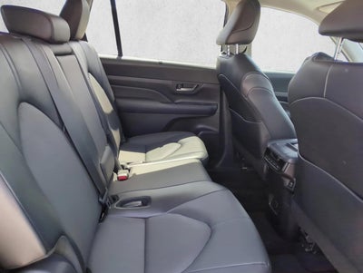 2024 Toyota Grand Highlander XLE AWD (Natl)
