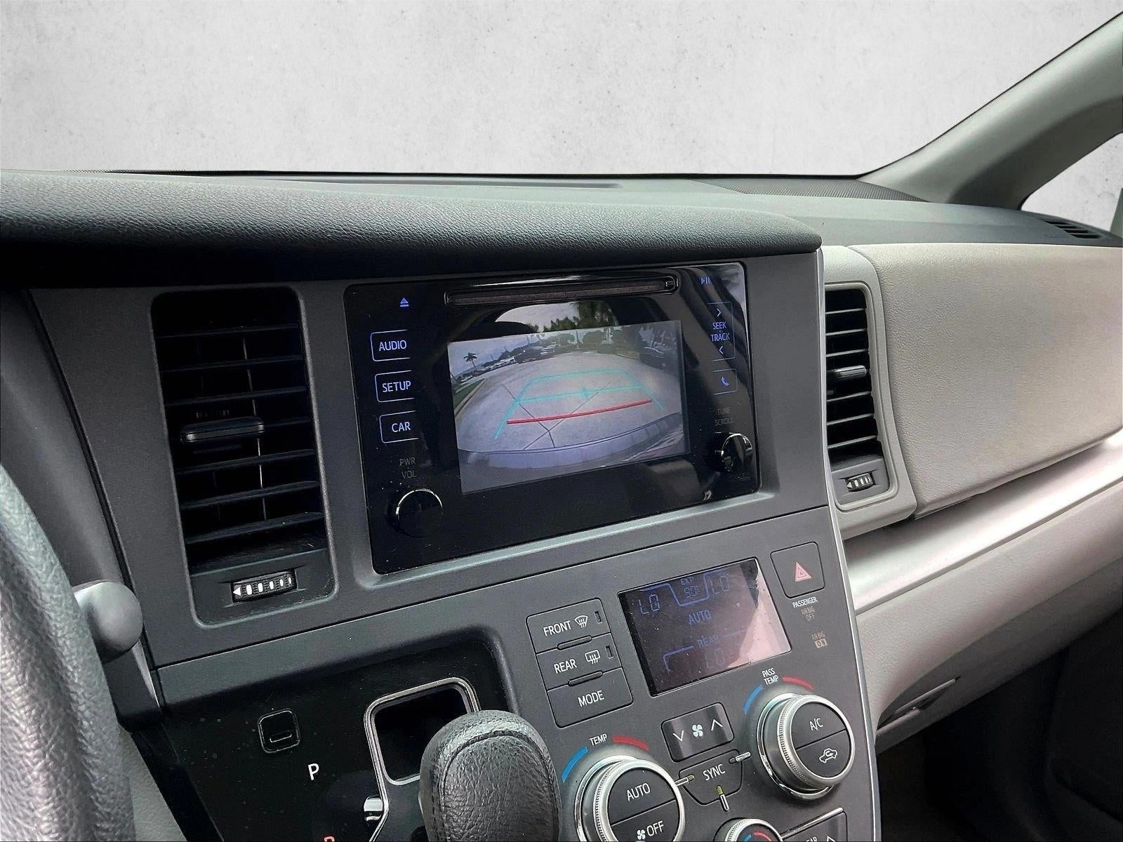 2017 Toyota Sienna L FWD 7-Passenger (Natl)
