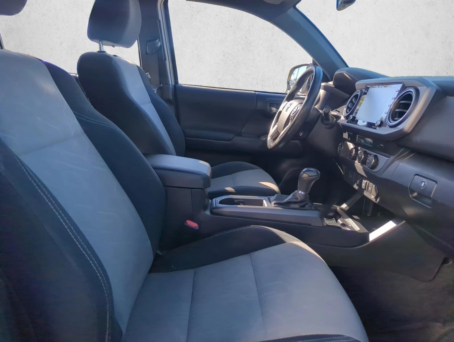 2021 Toyota Tacoma 2WD 2WD TRD Sport Double Cab 5' Bed V6 AT (Natl)