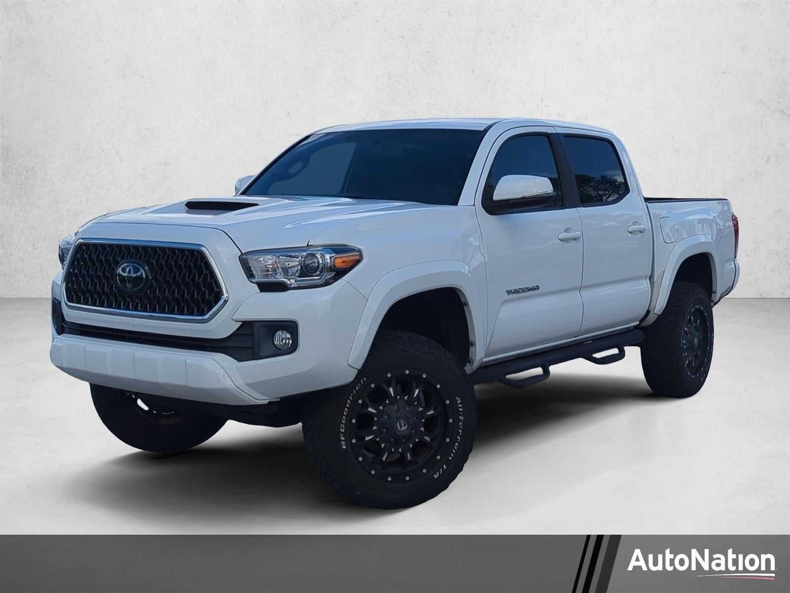 2017 Toyota Tacoma TRD Sport Double Cab 5' Bed V6 4x4 AT (Natl)