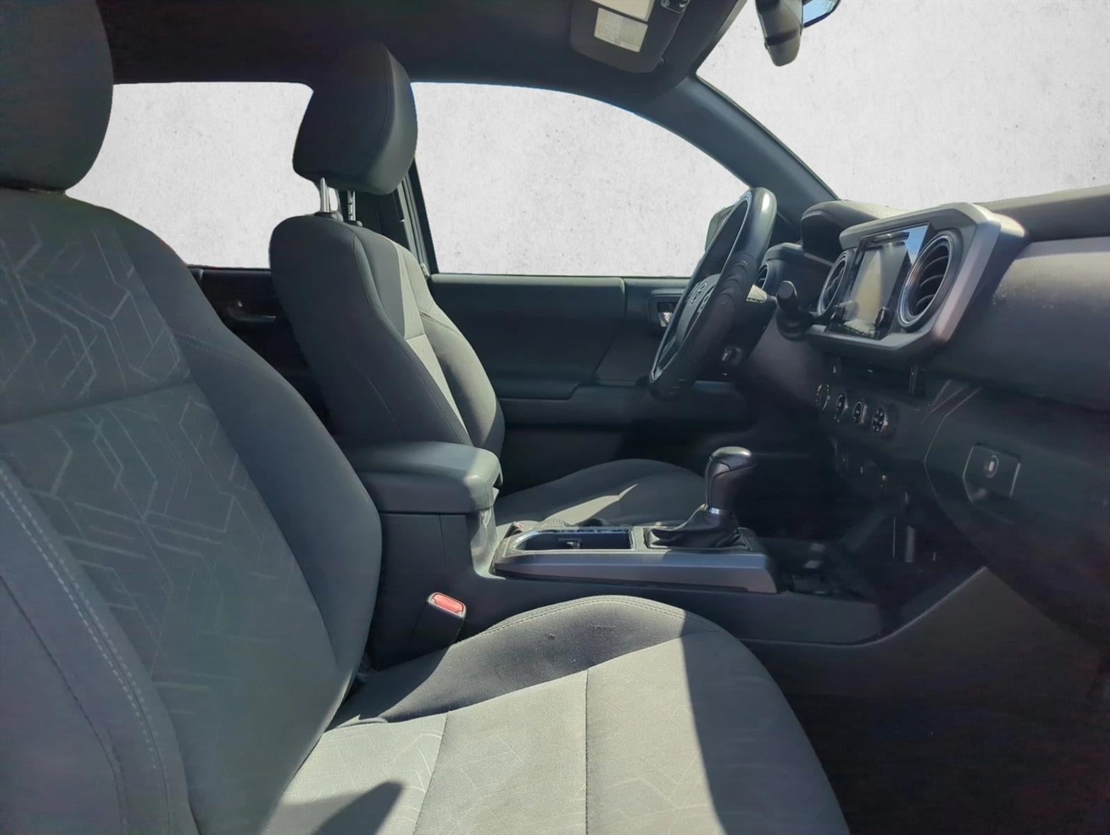 2017 Toyota Tacoma TRD Sport Double Cab 5' Bed V6 4x4 AT (Natl)