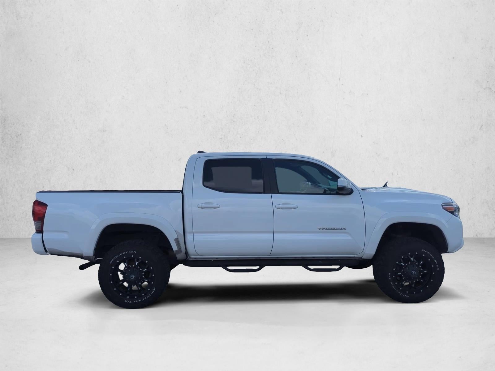 2017 Toyota Tacoma TRD Sport Double Cab 5' Bed V6 4x4 AT (Natl)