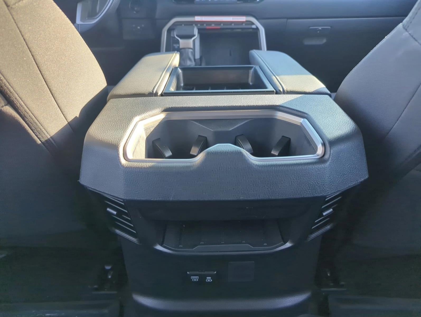 2025 Toyota Tundra 4WD 4WD SR5 CrewMax 5.5' Bed (Natl)