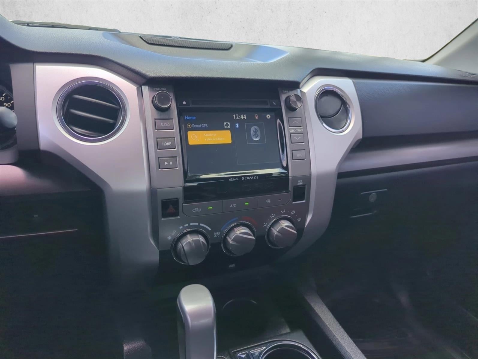 2018 Toyota Tundra 2WD 2WD SR5 Double Cab 6.5' Bed 4.6L (Natl)