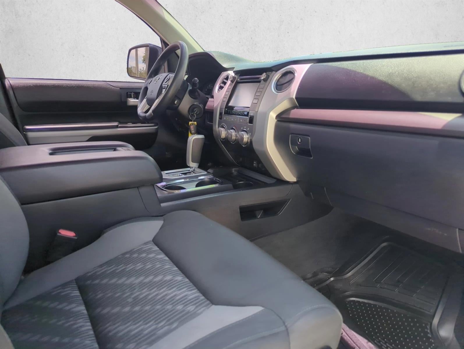 2018 Toyota Tundra 2WD 2WD SR5 Double Cab 6.5' Bed 4.6L (Natl)
